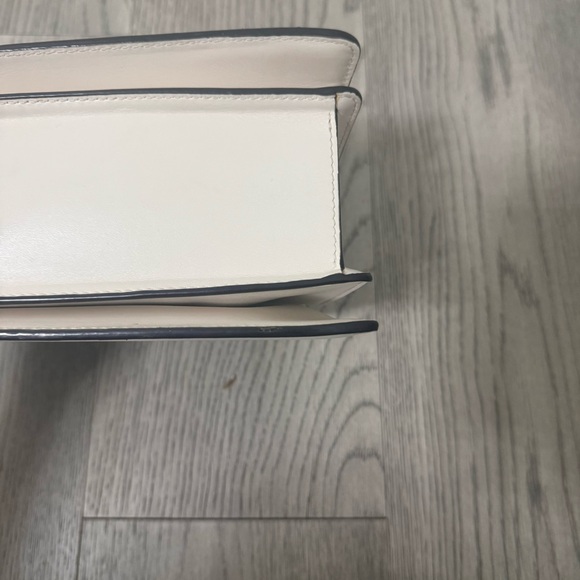 Gucci Bee Leather 2way Bag - Picture 9 of 10